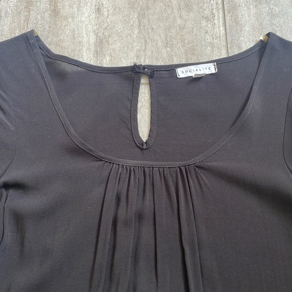 Black wide arm dress - Picture 4 of 5